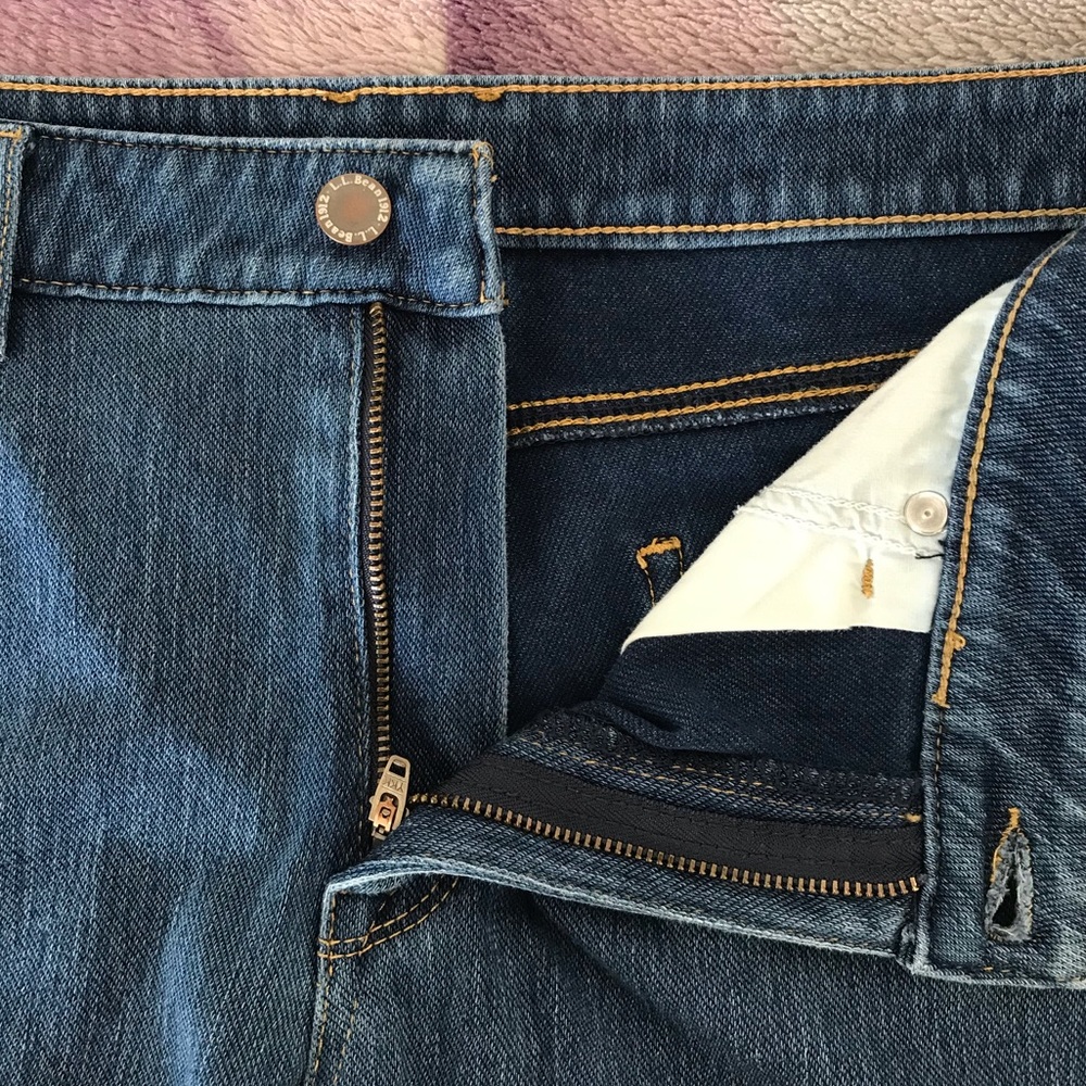 L.L. Bean Women’s Petite Jeans 👖 - Picture 8 of 14